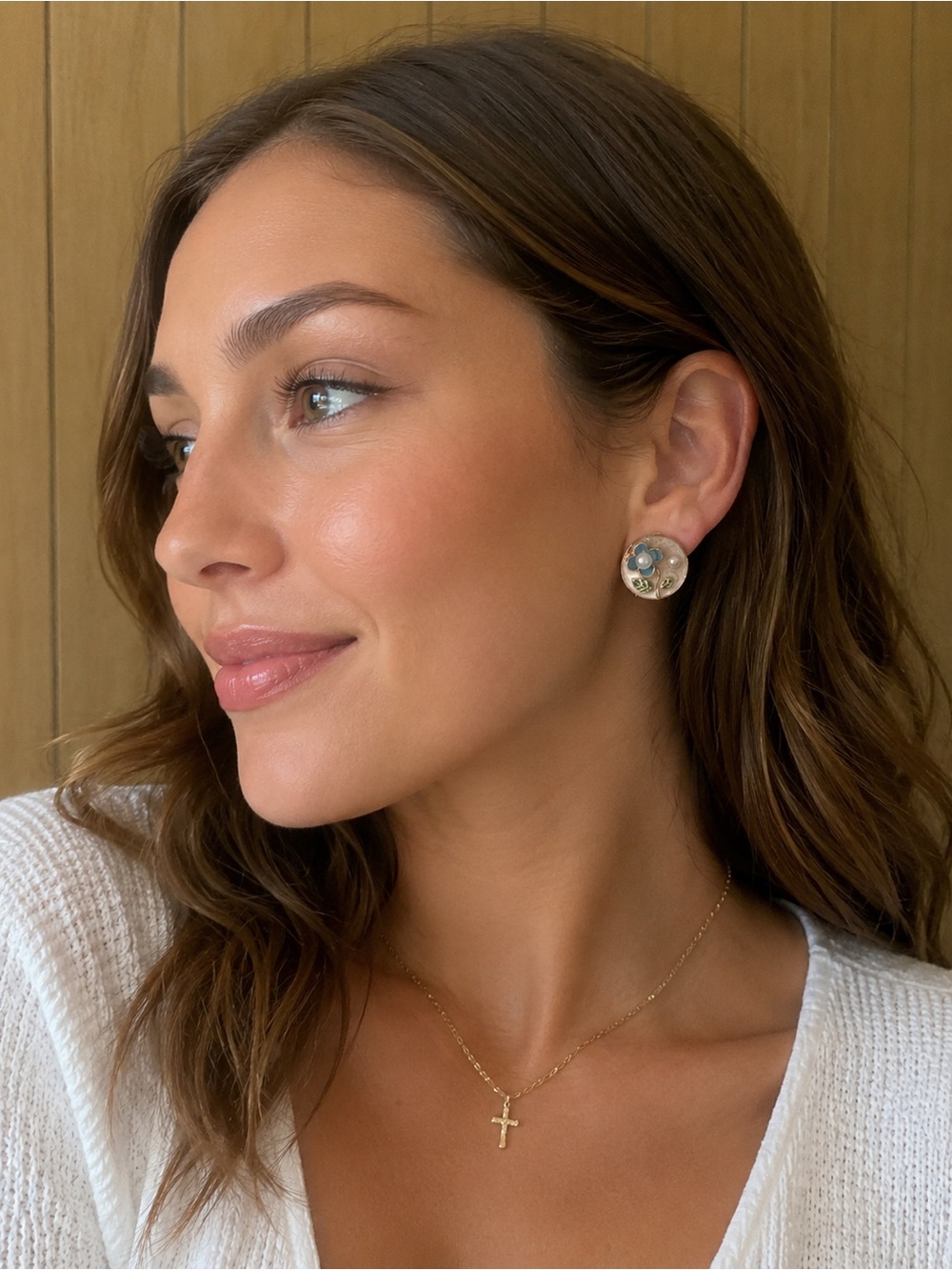 Round floral stud earrings